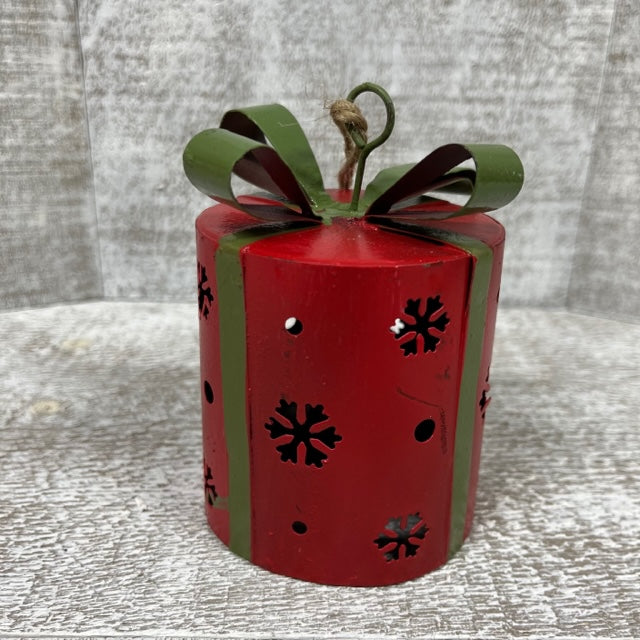 Gift Box Ornament - Red